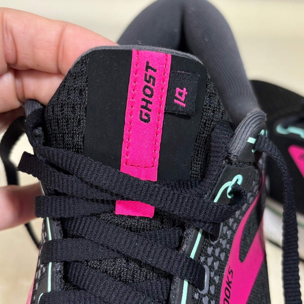 Brooks Ghost 14 Women's US 9.5 Black & Pink Athletic Sneaker Running Shoes - Picture 9 of 9